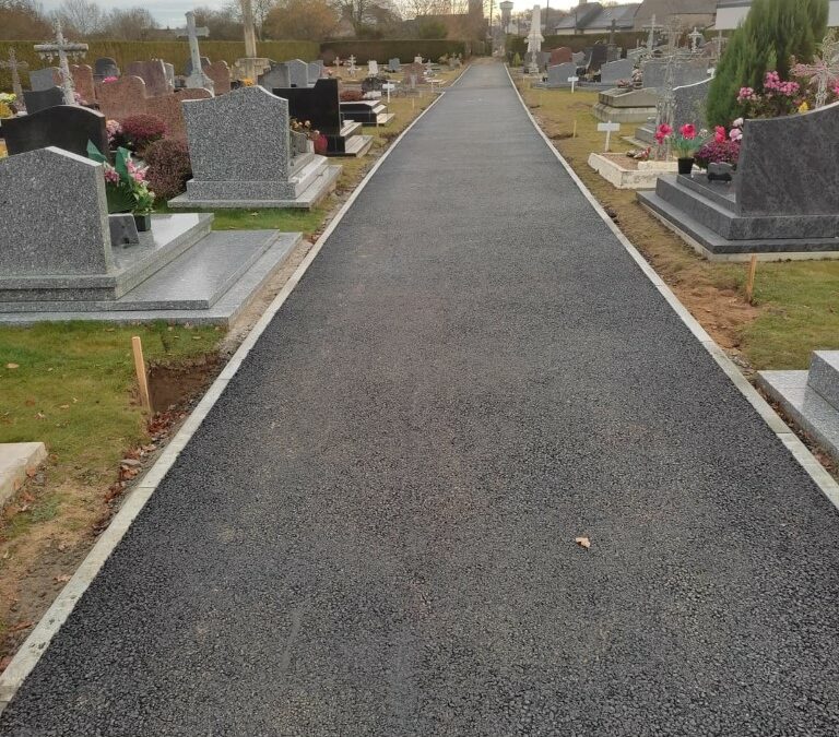 Aménagement de voie circulable dans un cimetière – St Augustin des bois (49)